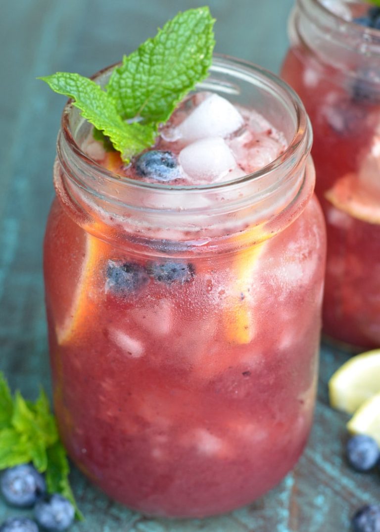 Fresh Blueberry Lemonade Recipe (So Easy!) Maebells