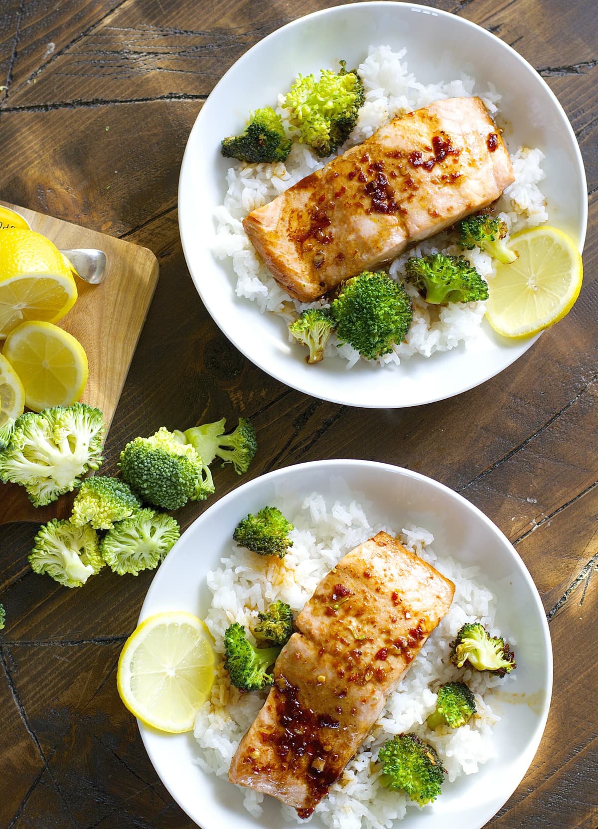 Chili Garlic Salmon and Rice Bowls Recipe - Maebells