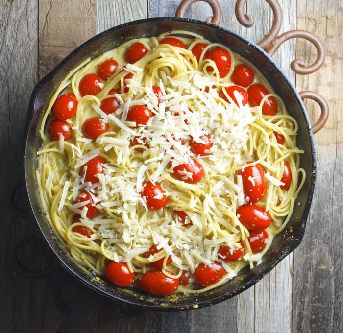 creamy-parmesan-spaghetti-with-cherry-tomatoes-maebells