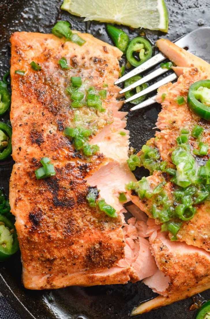 Salmon with Jalapeño Lime Butter (keto + low carb) - Maebells