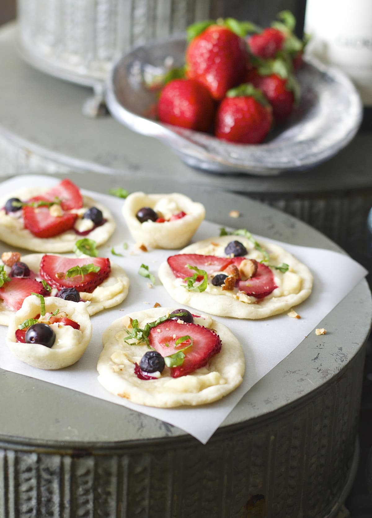 Strawberry And Honey Goat Cheese Bites - Maebells