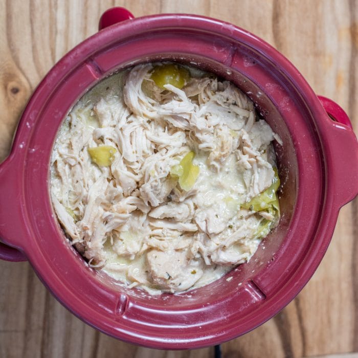 a 2-qt slow cooker full of creamy ranch chicken