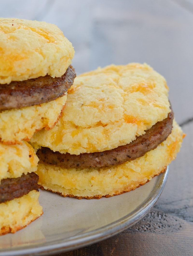 https://www.maebells.com/wp-content/uploads/2020/08/keto-sausage-biscuits-easy-low-carb-almond-flour-biscuits-3.jpg