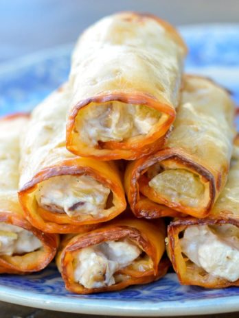 You can stack these Keto Green Chile Chicken Taquitos high and not worry about the carbs! Only 1.2 net carbs in the ENTIRE recipe, only 0.2 per taquito!