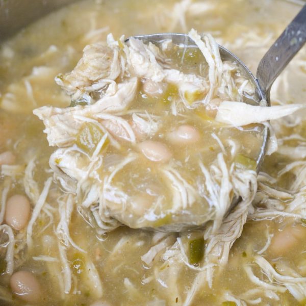 Instant Pot White Bean Chicken Chili - Maebells