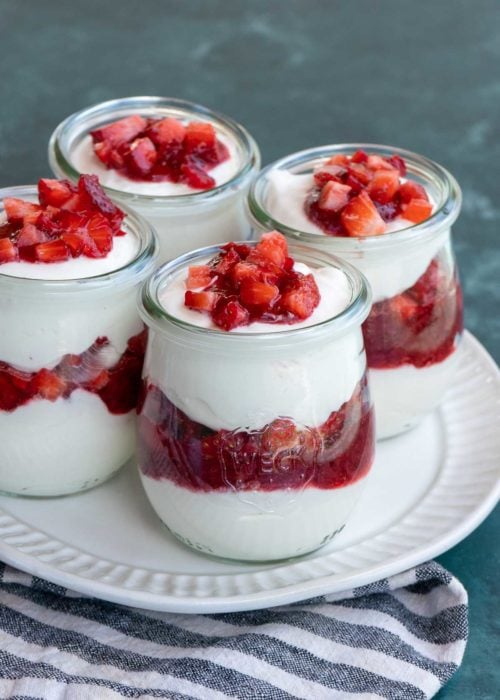 Strawberry Cheesecake Jars - Maebells