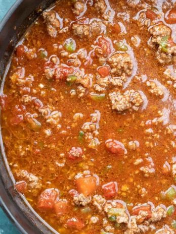 ingredients for keto chili in dutch oven