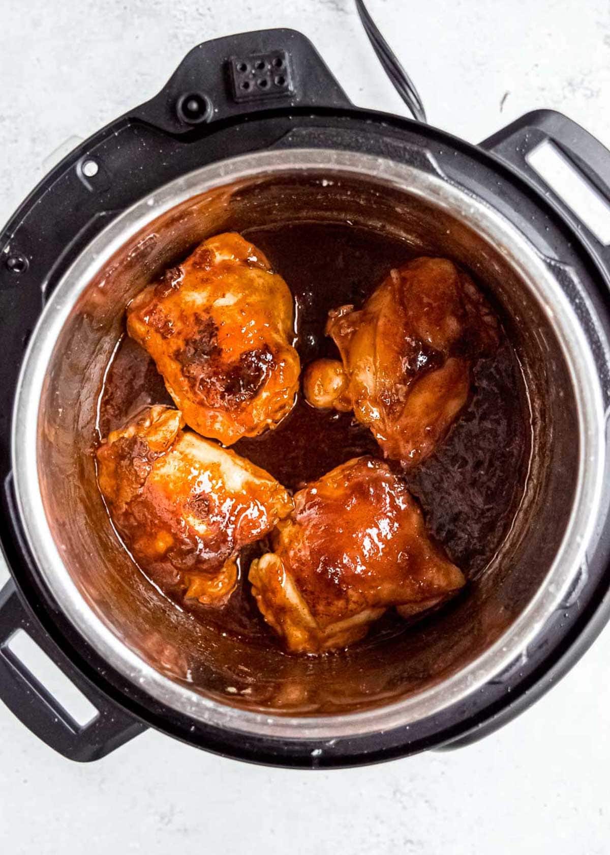 chicken thighs in instant pot with sauce