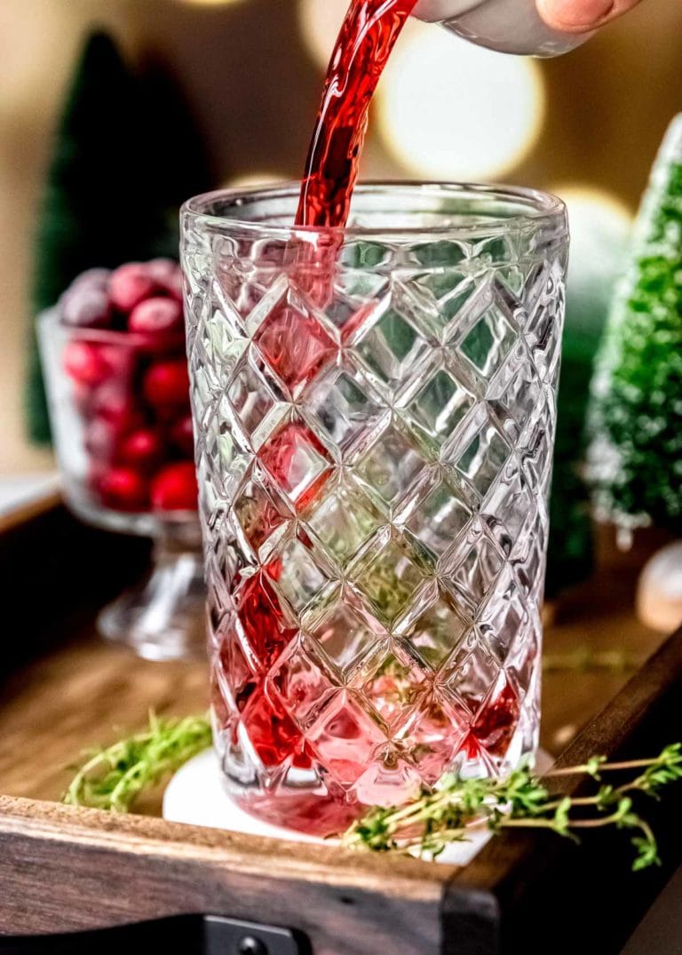 Cranberry Spritz (Holiday Aperol Cocktail) - Maebells